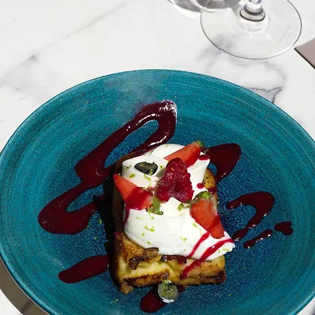 Thalazur - & Апарт-готель Антіб