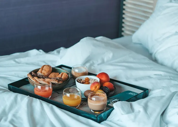 Thalazur - & 3* Antibes